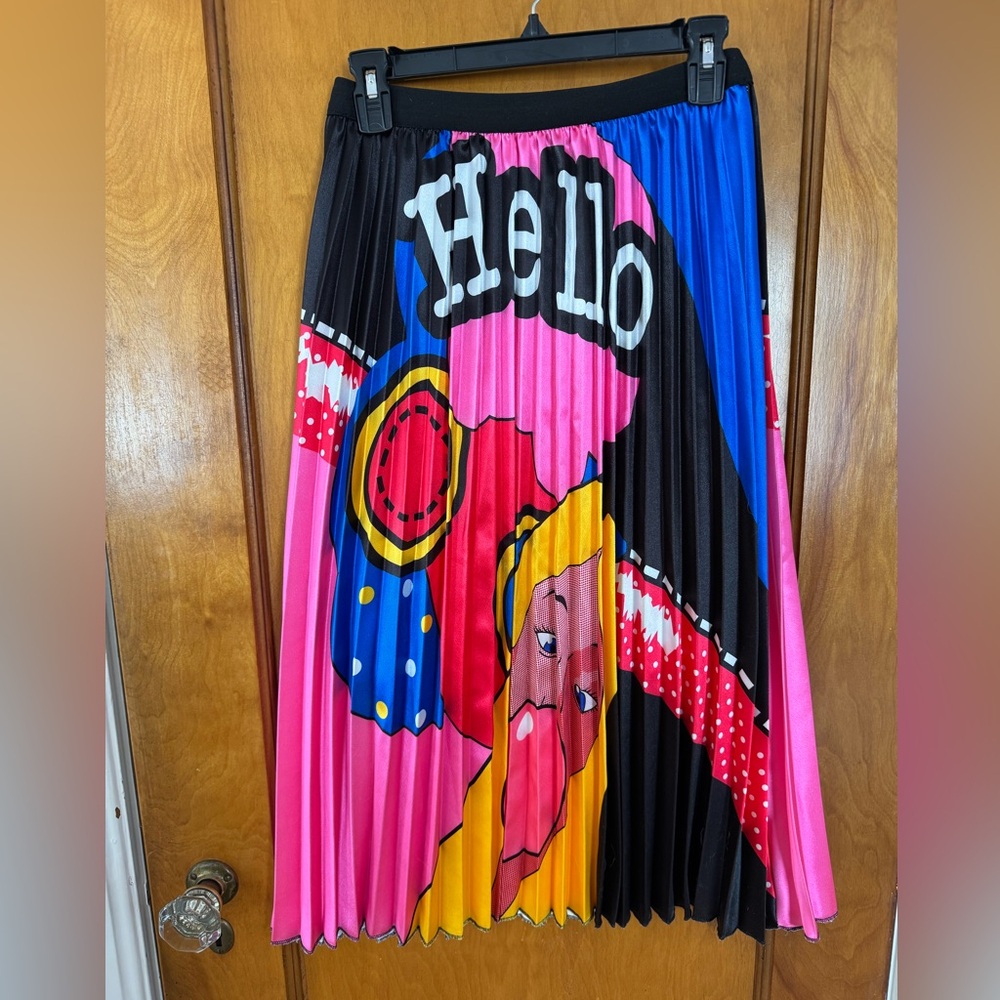 Colorful Graphic Pleated Skirt - Picture 4 of 4